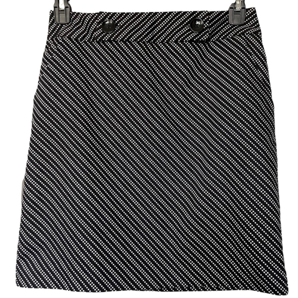 Worthington Black White Diamond Print Straight Pencil Skirt. Size 4